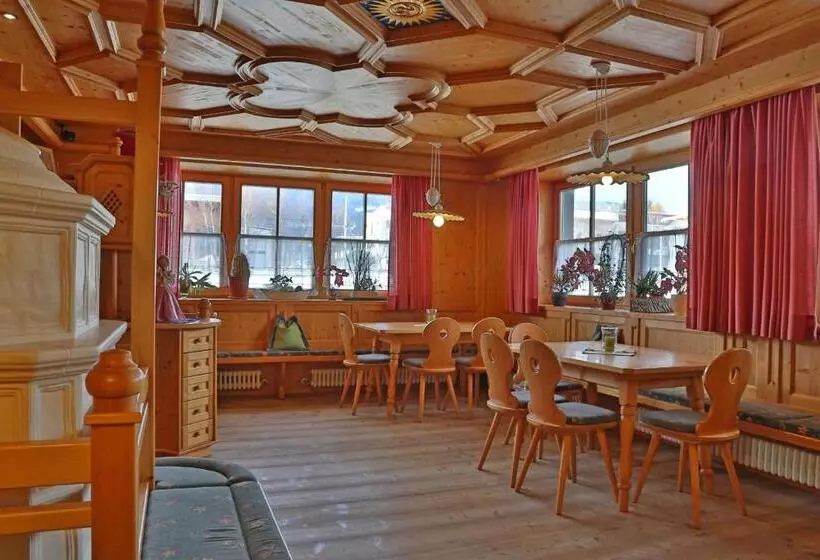 ホテル Pörnbacher
