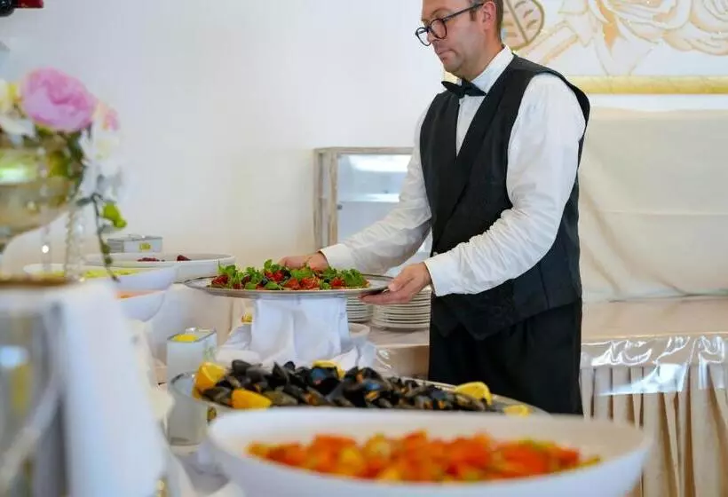 Hotelli Sirena   Servizio Spiaggia Inclusive