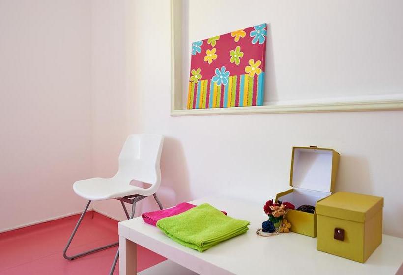 Hospedium Hostel Republica Surf House