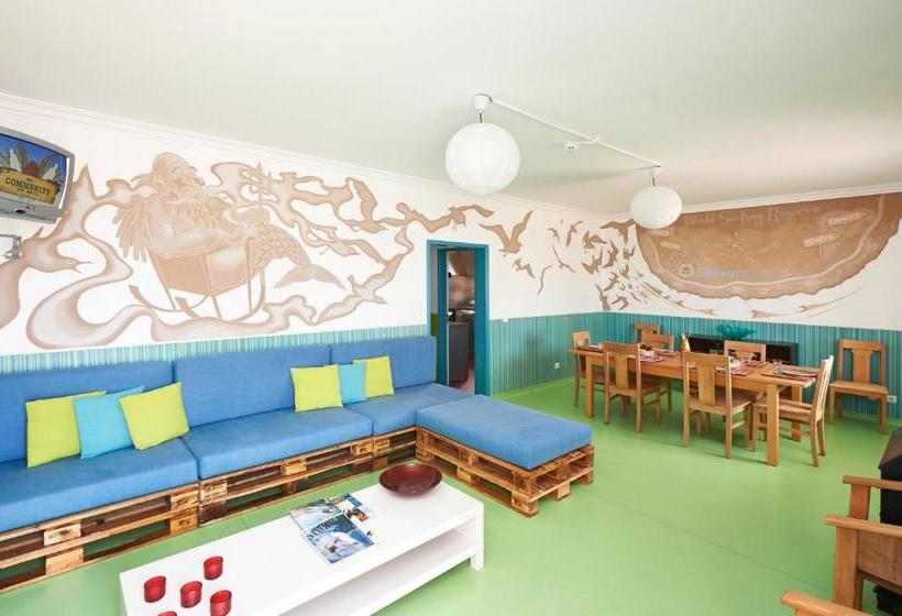 Hospedium Hostel Republica Surf House