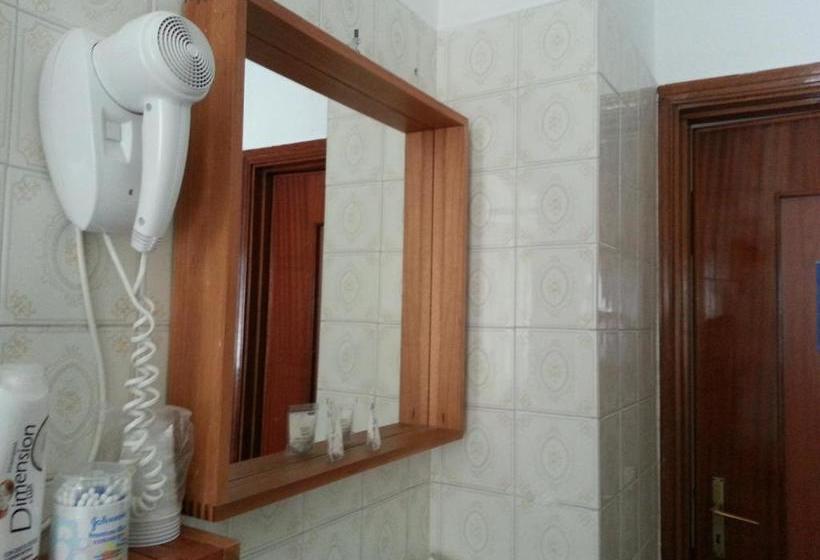 ベッドアンドブレックファースト Al Chiaro Di Luna