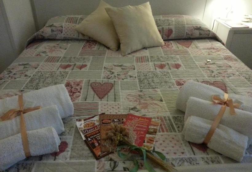 ベッドアンドブレックファースト Al Chiaro Di Luna