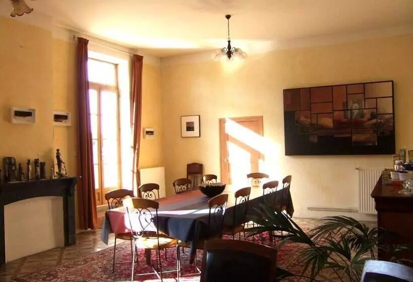 Aamiaismajoitus (B&B) Le Relais De Tamaroque