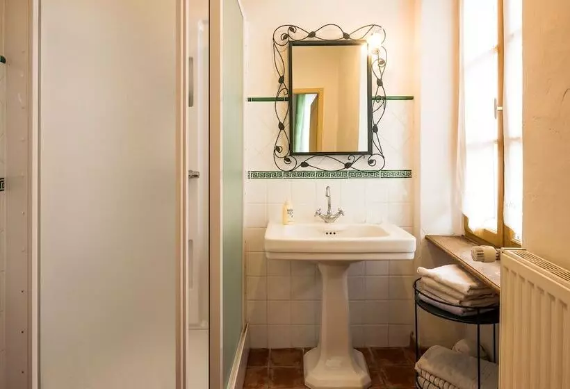 Aamiaismajoitus (B&B) Le Relais De Tamaroque