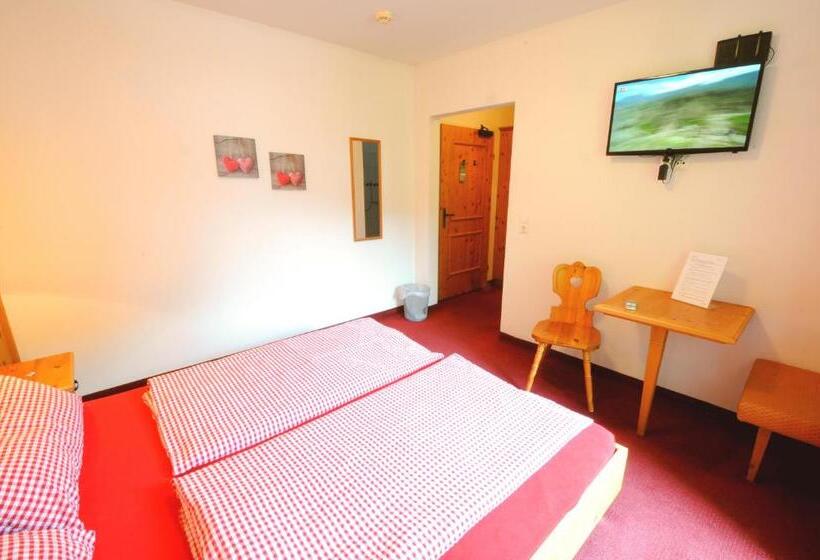 住宿加早餐  Pension Mirabelle