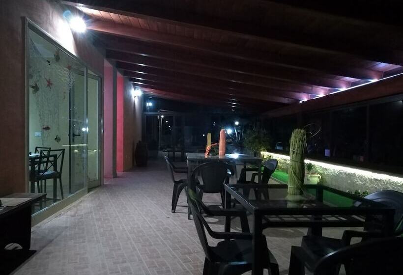 تختخواب و صبحانه Solerosa