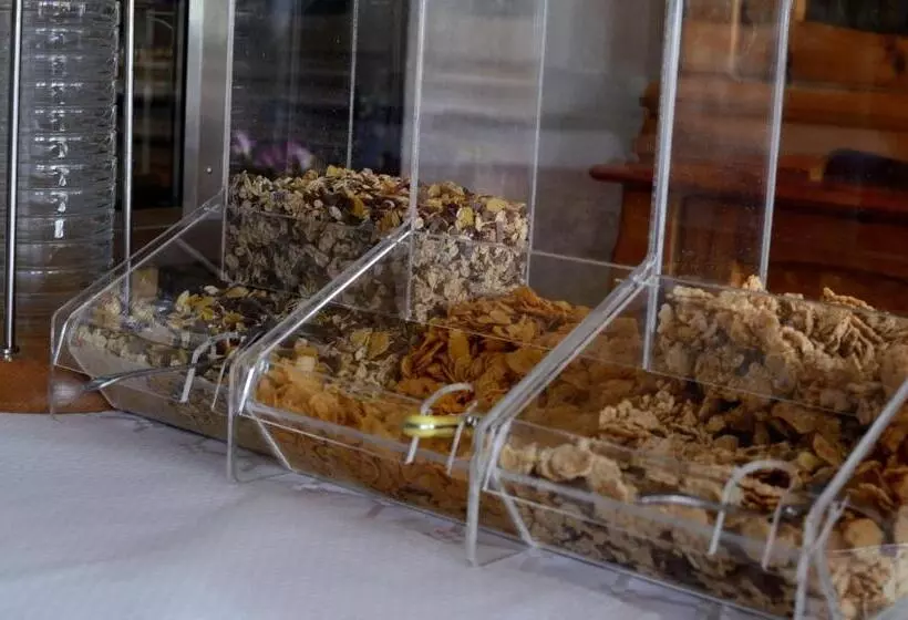 هتل Albergo Mirella