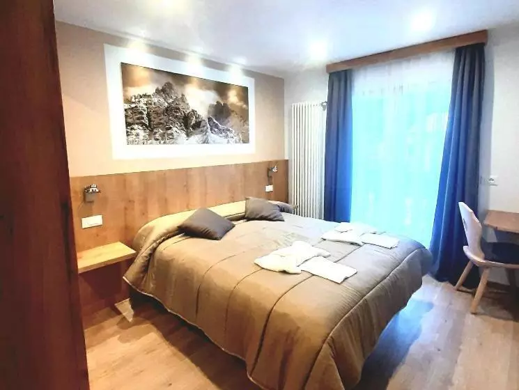 ホテル Albergo Vittoria