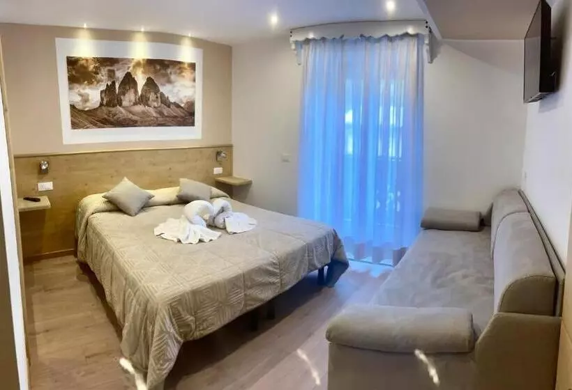 ホテル Albergo Vittoria