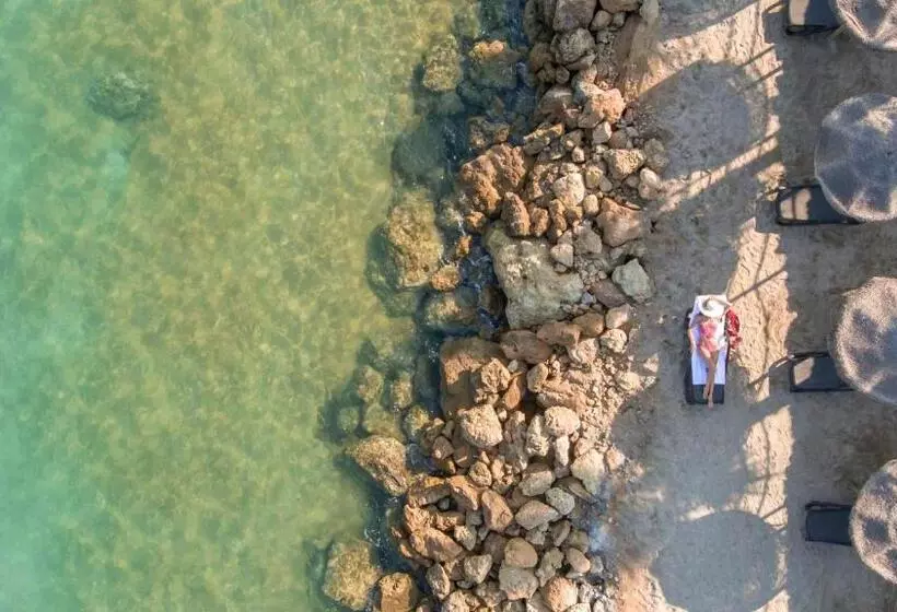 هتل Lido Degli Scogli