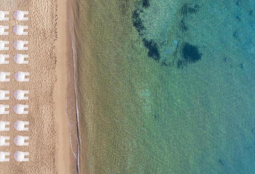 هتل Lido Degli Scogli