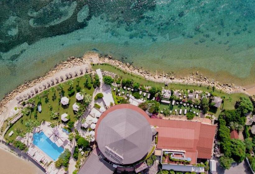 هتل Lido Degli Scogli