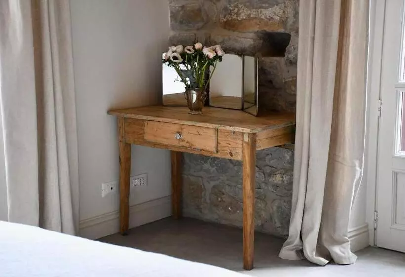 ベッドアンドブレックファースト Apricus Locanda Boutique