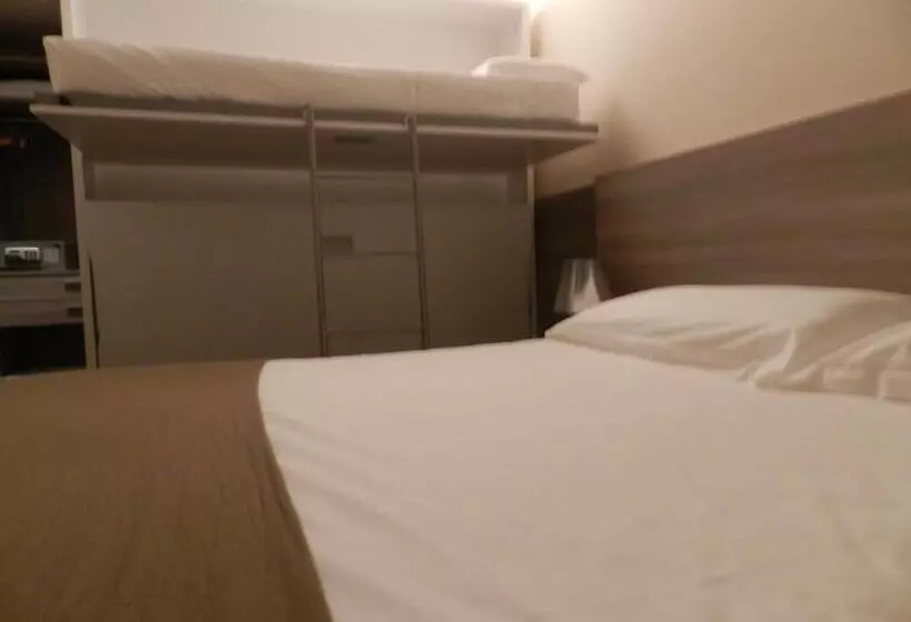 Hll Hotel Lungolago Lecco Como Lake