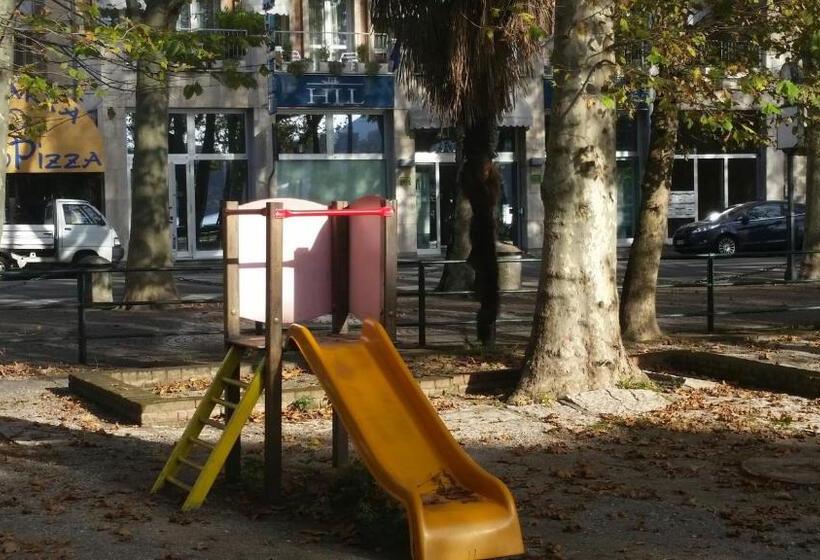 Hll Hotel Lungolago Lecco Como Lake