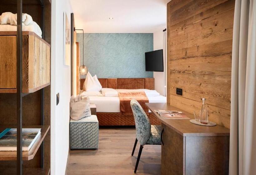 هتل Comploj Adults Only