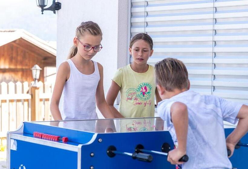 هتل Der Brunnerhof