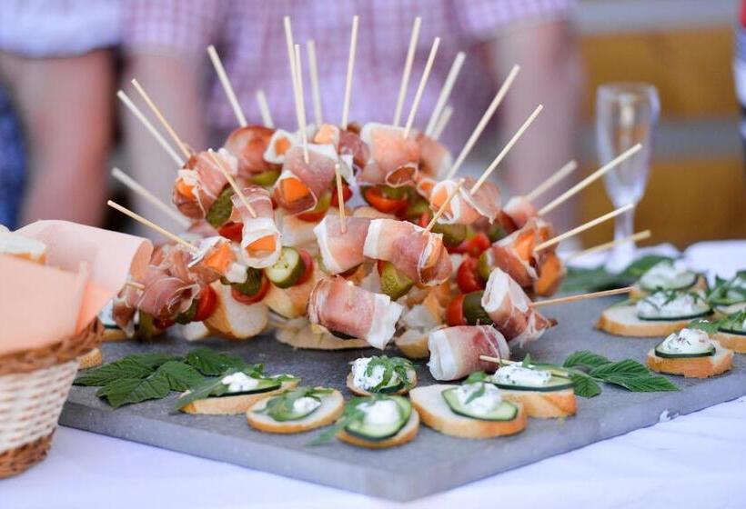 هتل Der Brunnerhof