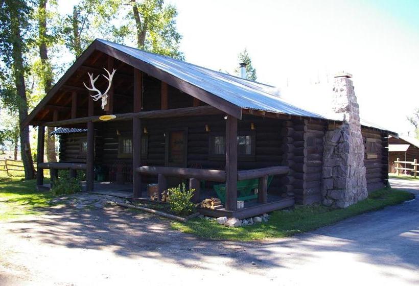 אתר נופש Parade Rest Ranch