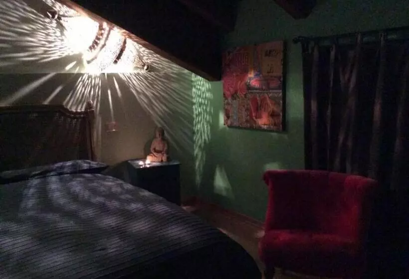 ベッドアンドブレックファースト Albergo Passepartout