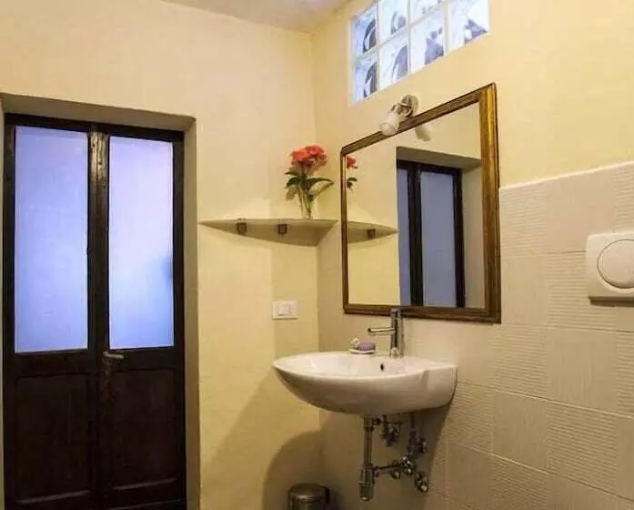Aamiaismajoitus (B&B) La Corte Di Alzo