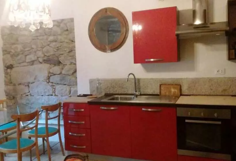 Aamiaismajoitus (B&B) La Corte Di Alzo