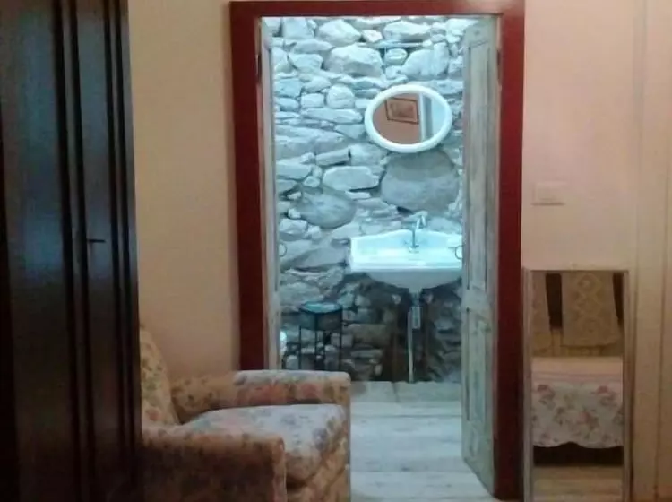 Aamiaismajoitus (B&B) La Corte Di Alzo