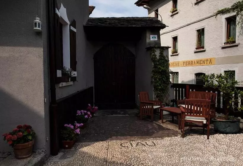 Aamiaismajoitus (B&B) La Corte Di Alzo