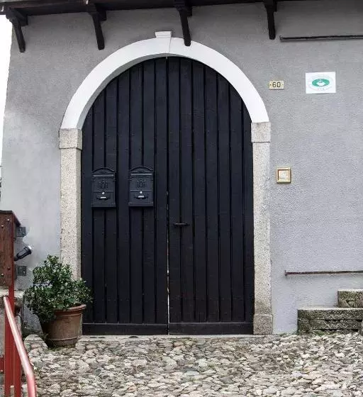 Aamiaismajoitus (B&B) La Corte Di Alzo