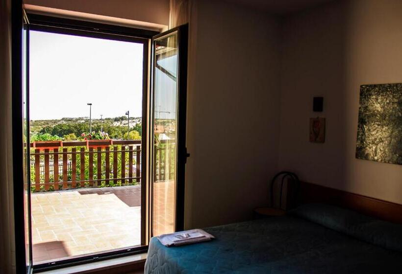 مبيت وإفطار Villa Ruberto