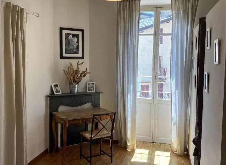 ホテル Hôtel Fleur Des Alpes