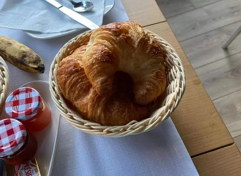 ホテル Hôtel Fleur Des Alpes