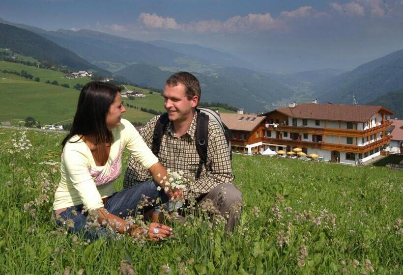 Отель Oberlechner