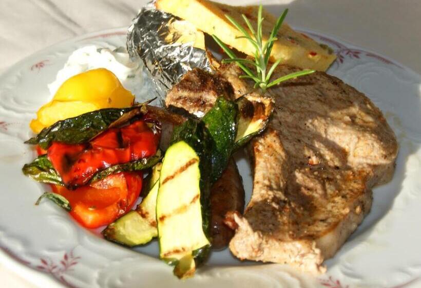 Отель Oberlechner