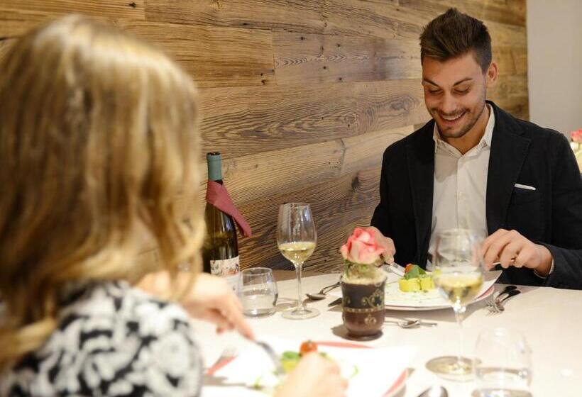 Отель Oberlechner