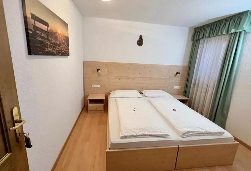 Hotelli Residence Vajolet San Cassiano