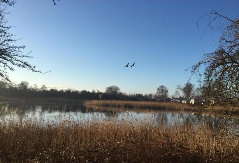 فندق صغير Korsør Vandrerhjem Svanegården