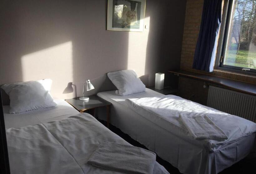 فندق صغير Korsør Vandrerhjem Svanegården