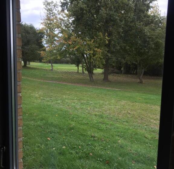 فندق صغير Korsør Vandrerhjem Svanegården