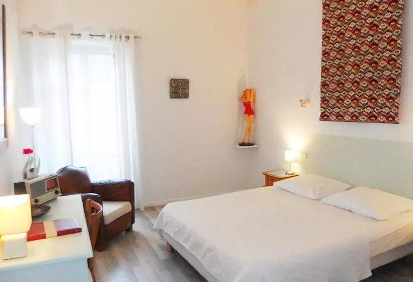 ベッドアンドブレックファースト La Maison De Thaïs