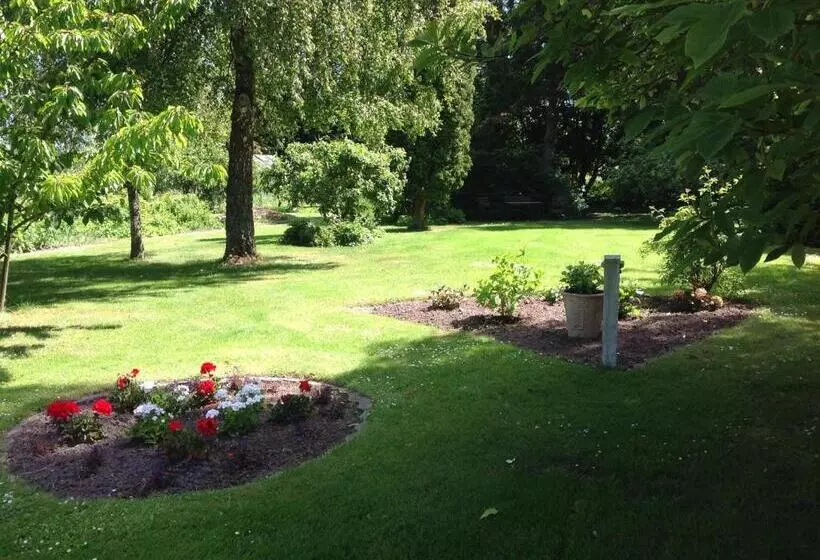 Dyrlev Bed & Breakfast