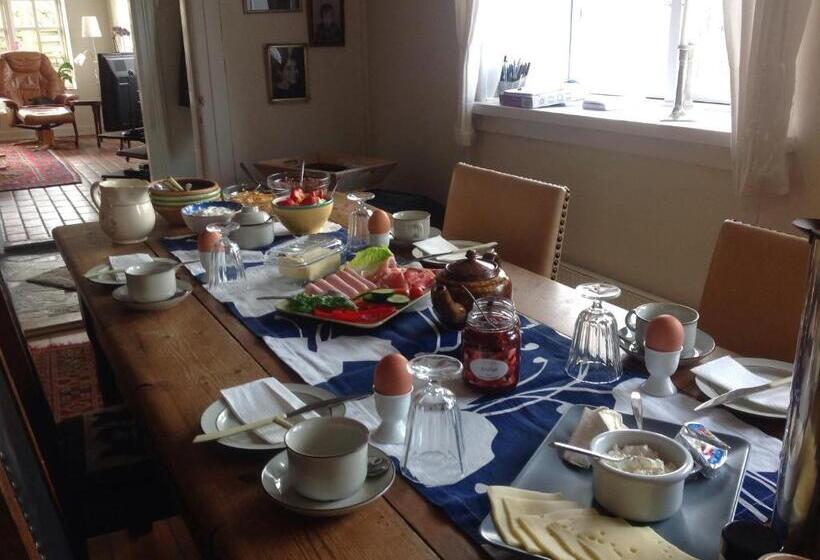 Dyrlev Bed & Breakfast