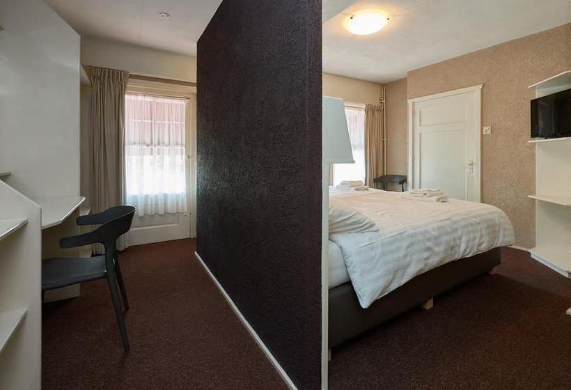 ホテル De Rode Leeuw