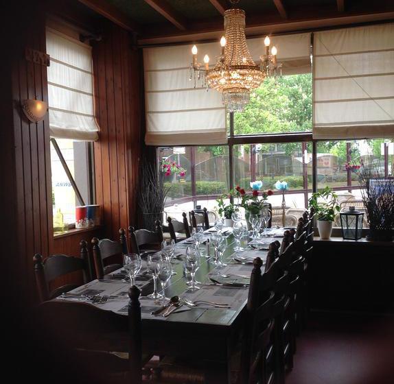 ホテル De Rode Leeuw