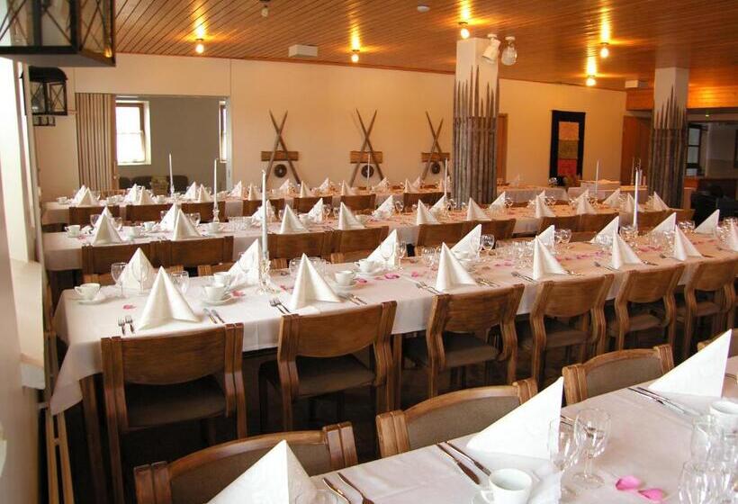 Отель Hyvärilä Youth  And Holiday Centre