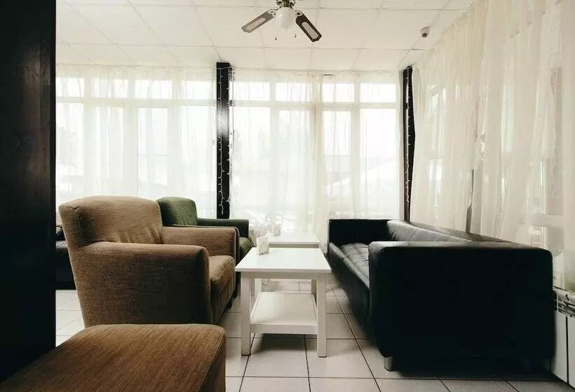 هتل Iceberg House