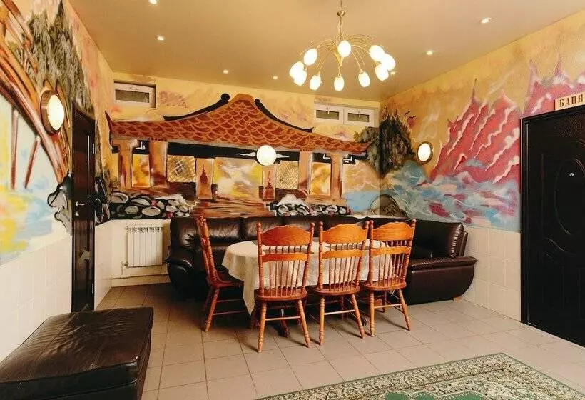 هتل Iceberg House