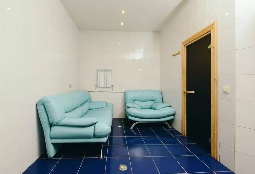 هتل Iceberg House