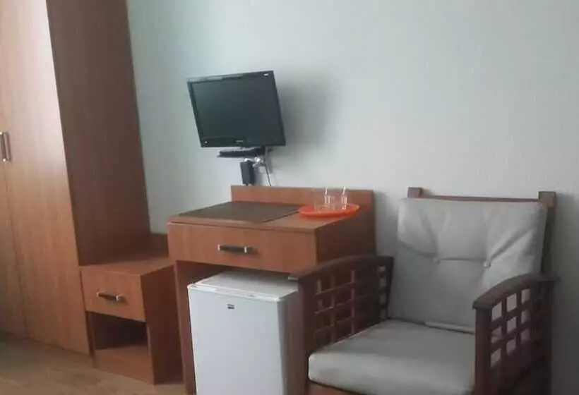 هتل Iceberg House