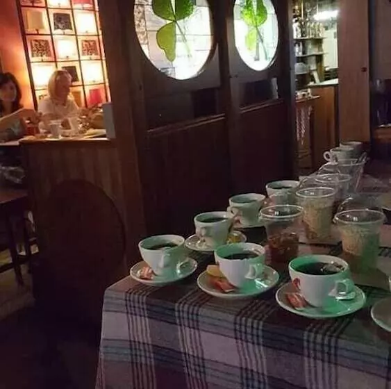 هتل Irish